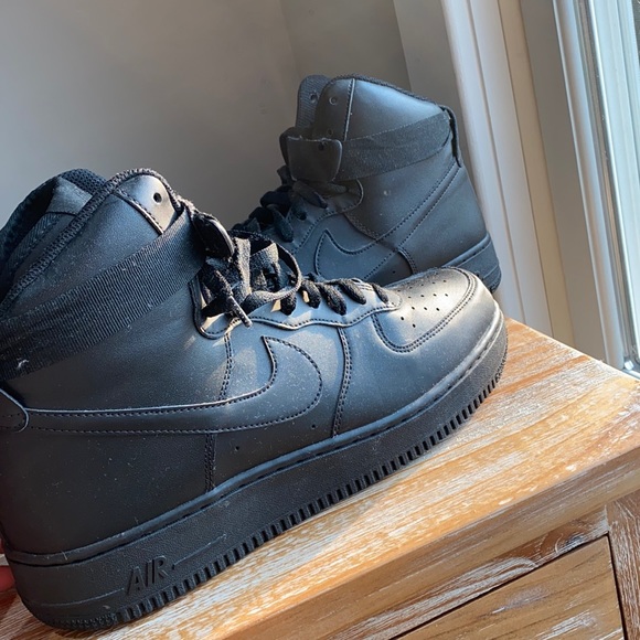 All Black Jordan 1’s - Picture 3 of 3